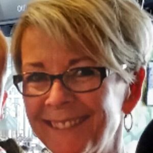 Meet your Posher, Debbie